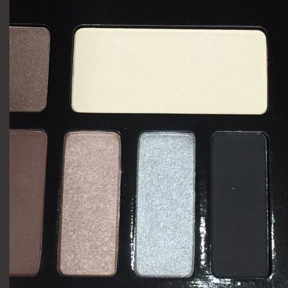 NIB Kat Von D KVD Innerstellar Eyeshadow Palette - Picture 5 of 8